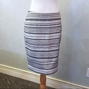 SOLD  Ann tailor textured detailed skirt (J34 - MY)
